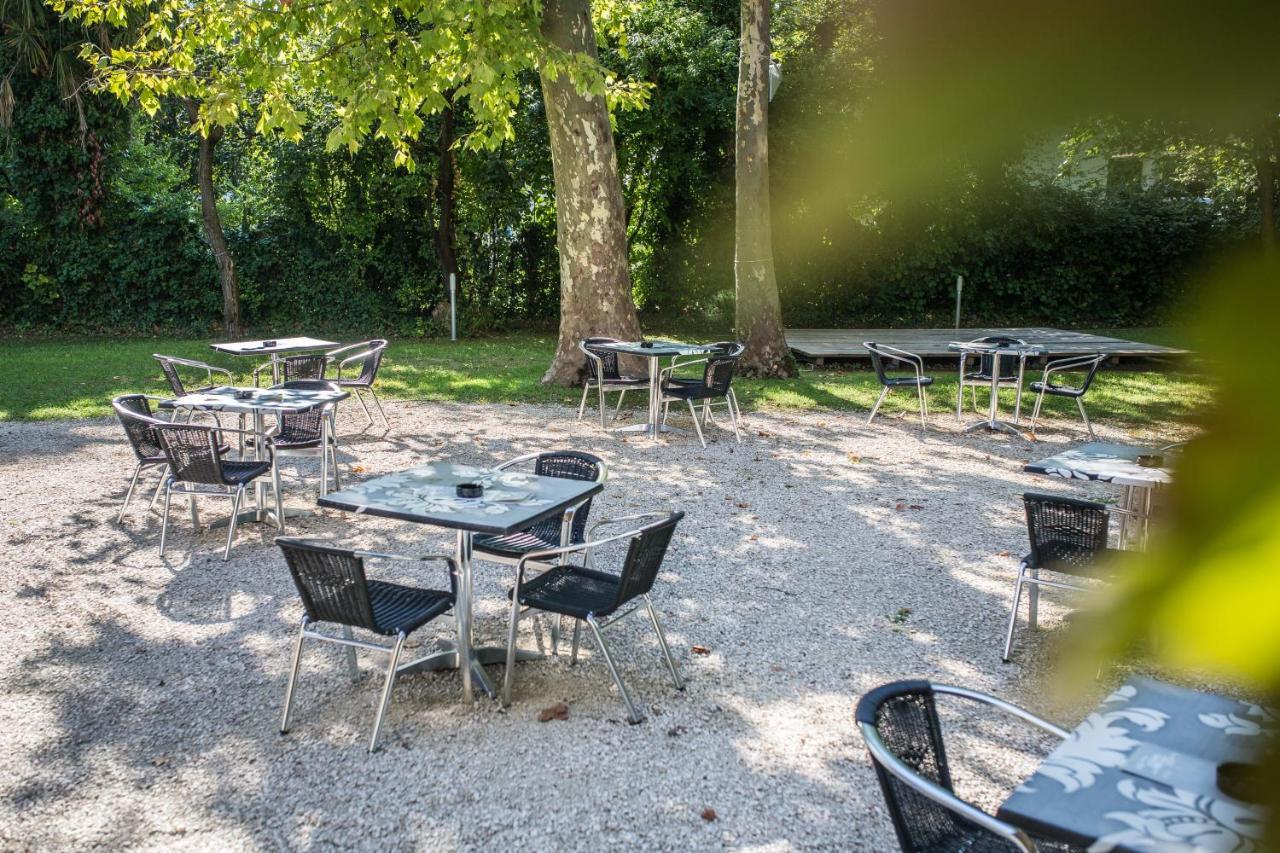 Hotel La Pergola Lignano Sabbiadoro Ngoại thất bức ảnh