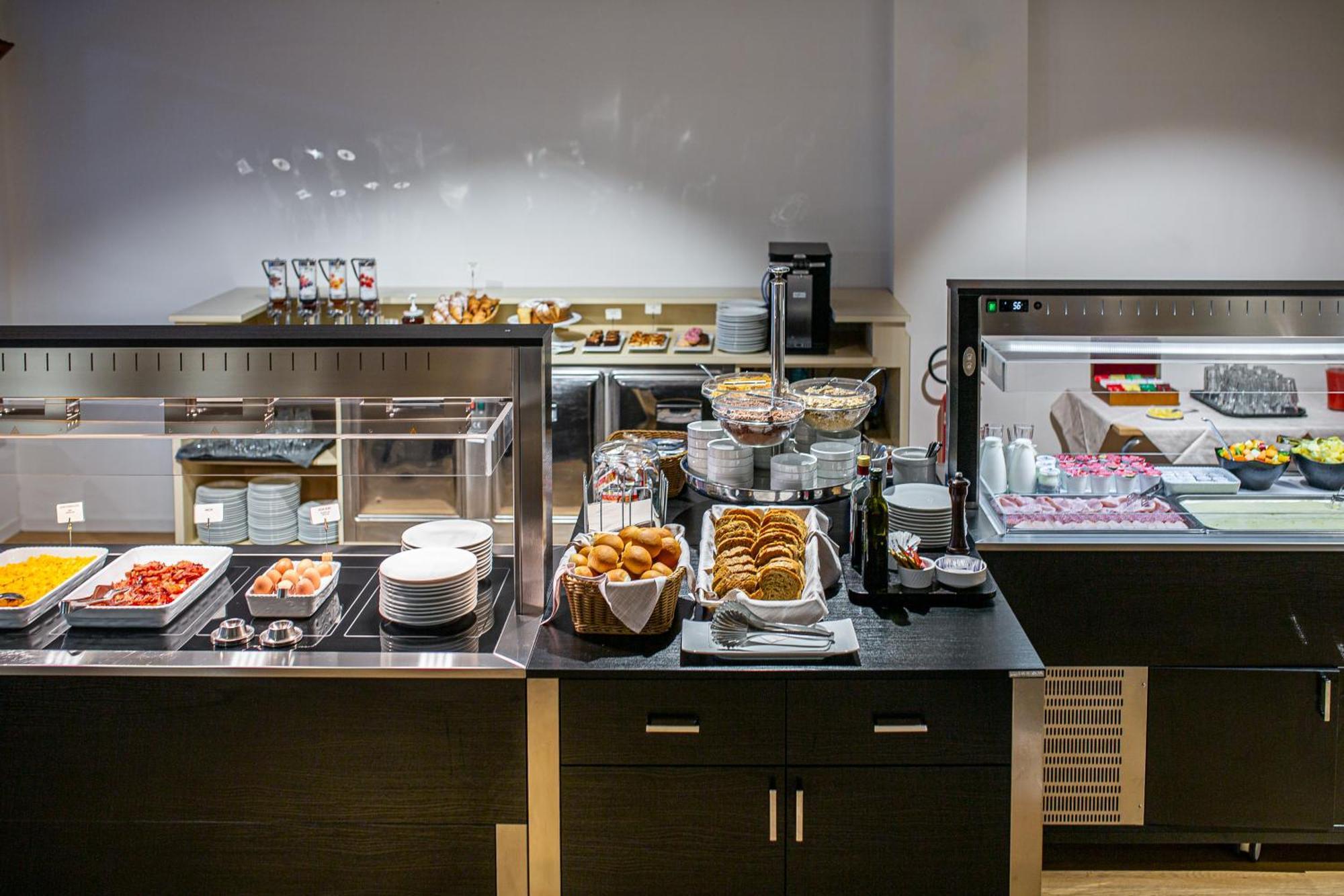 Hotel La Pergola Lignano Sabbiadoro Ngoại thất bức ảnh