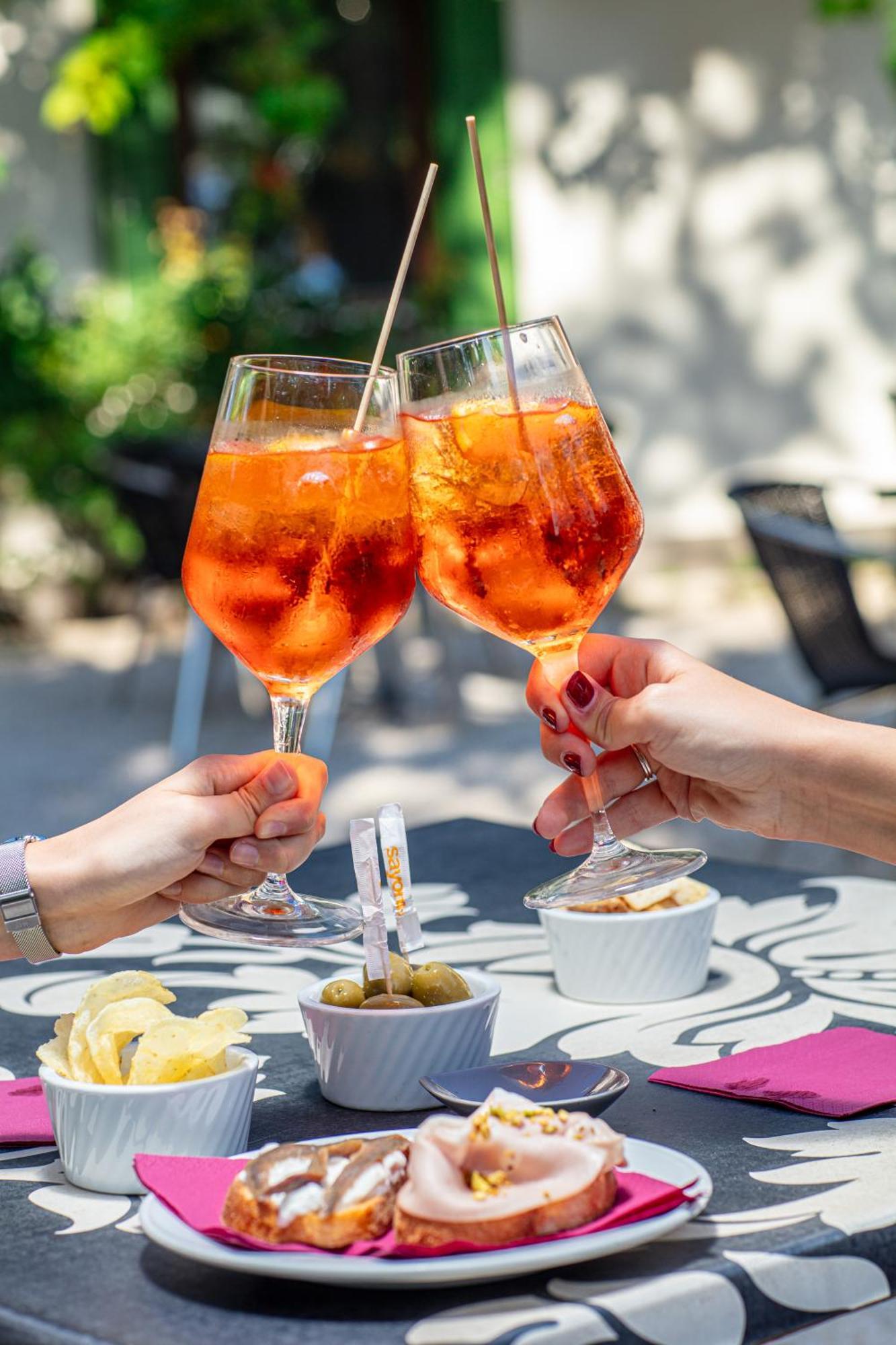 Hotel La Pergola Lignano Sabbiadoro Ngoại thất bức ảnh