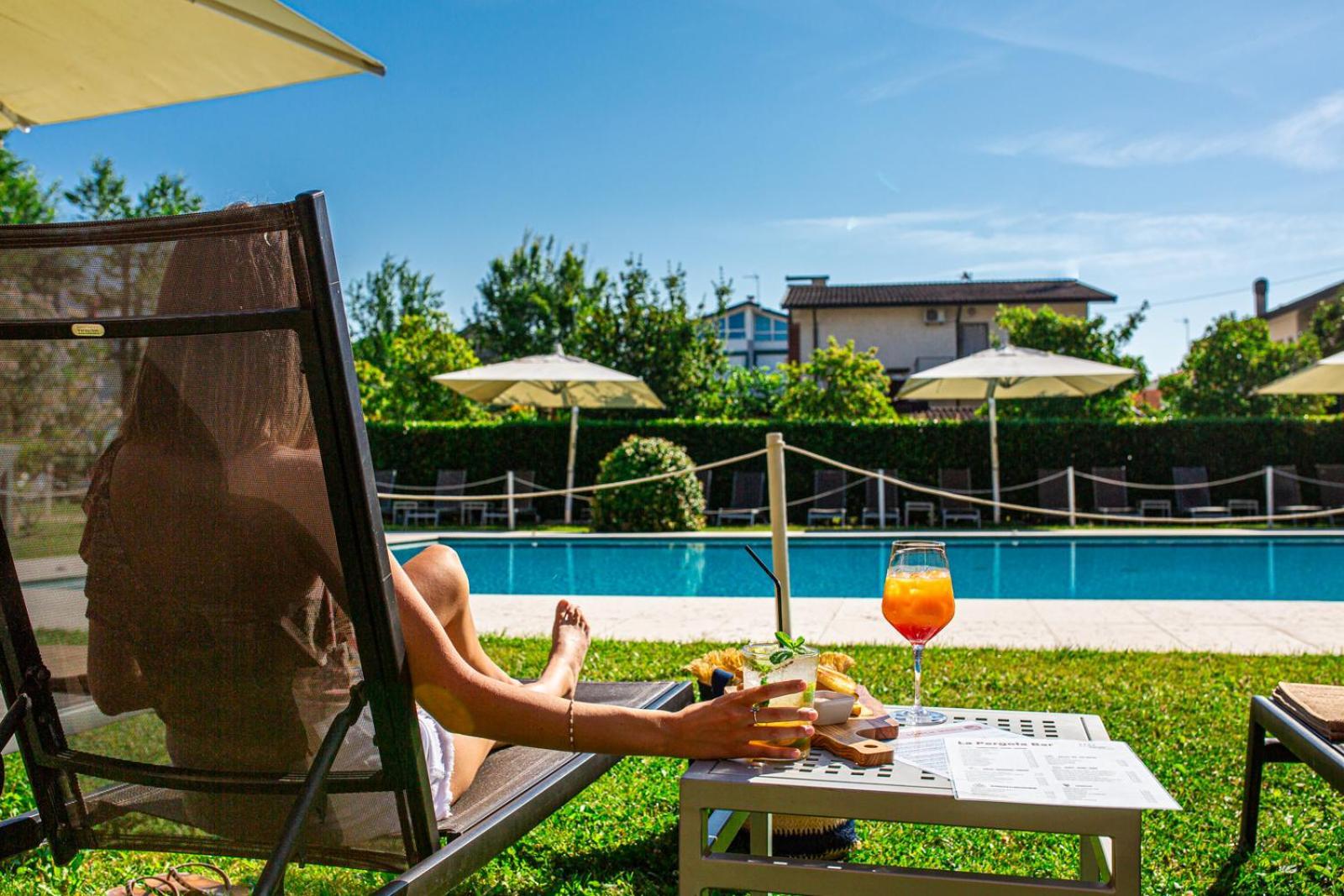 Hotel La Pergola Lignano Sabbiadoro Ngoại thất bức ảnh