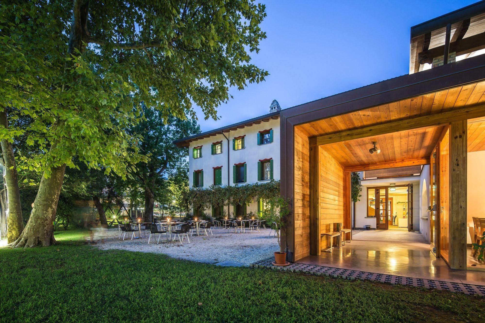 Hotel La Pergola Lignano Sabbiadoro Ngoại thất bức ảnh